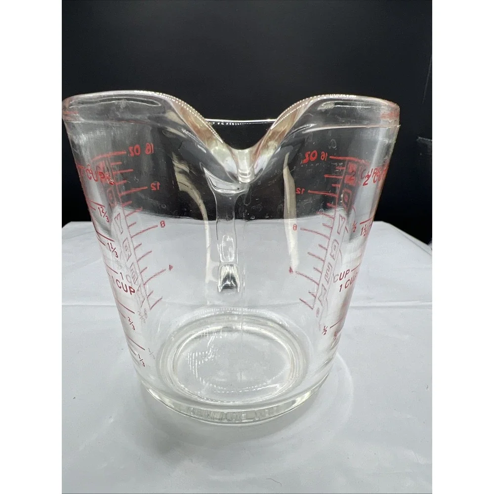 Vintage 1950s Pyrex 516 Glass Measuring Cup 2 Cup Closed D-Handle USA Logo